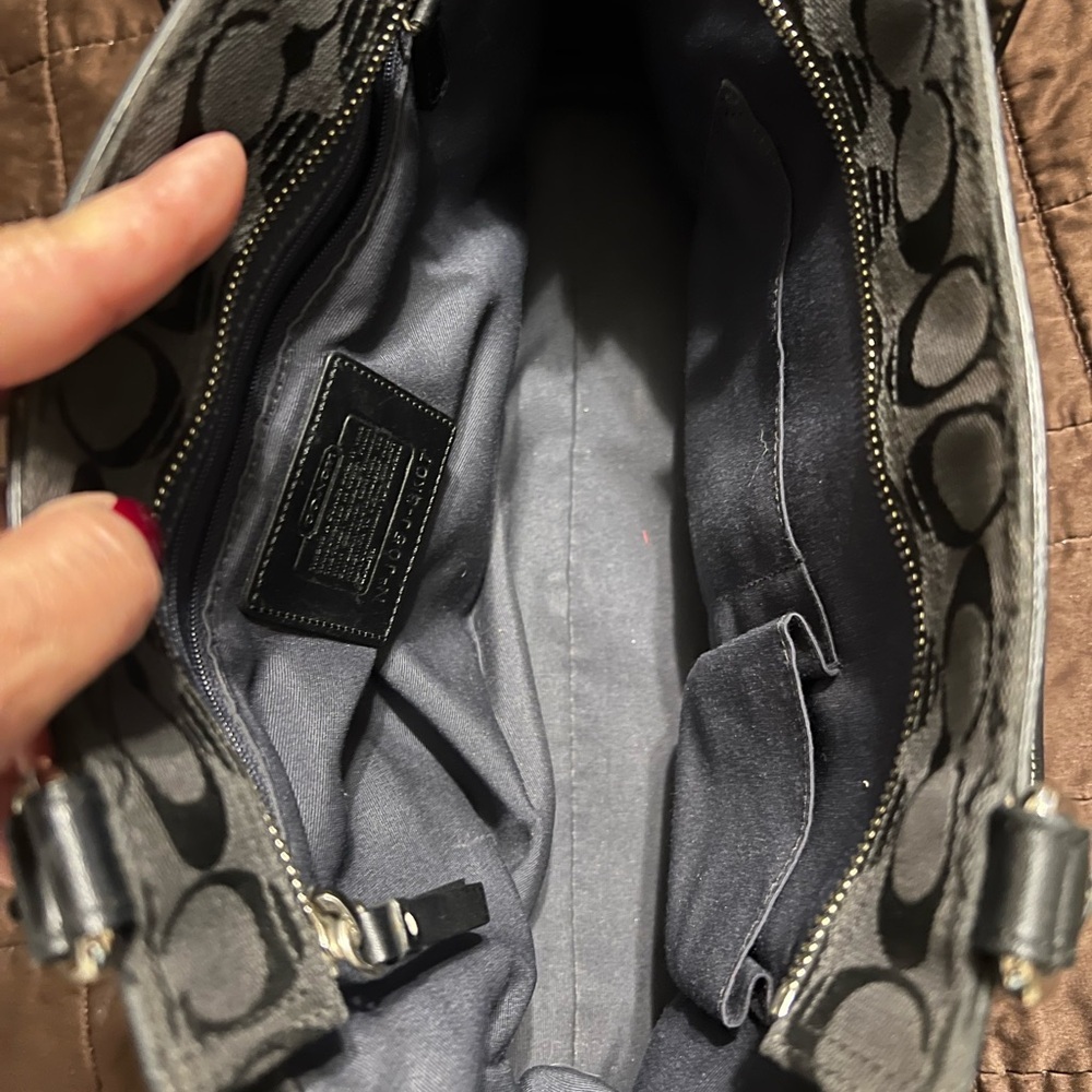 Coach - Picture 9 of 10